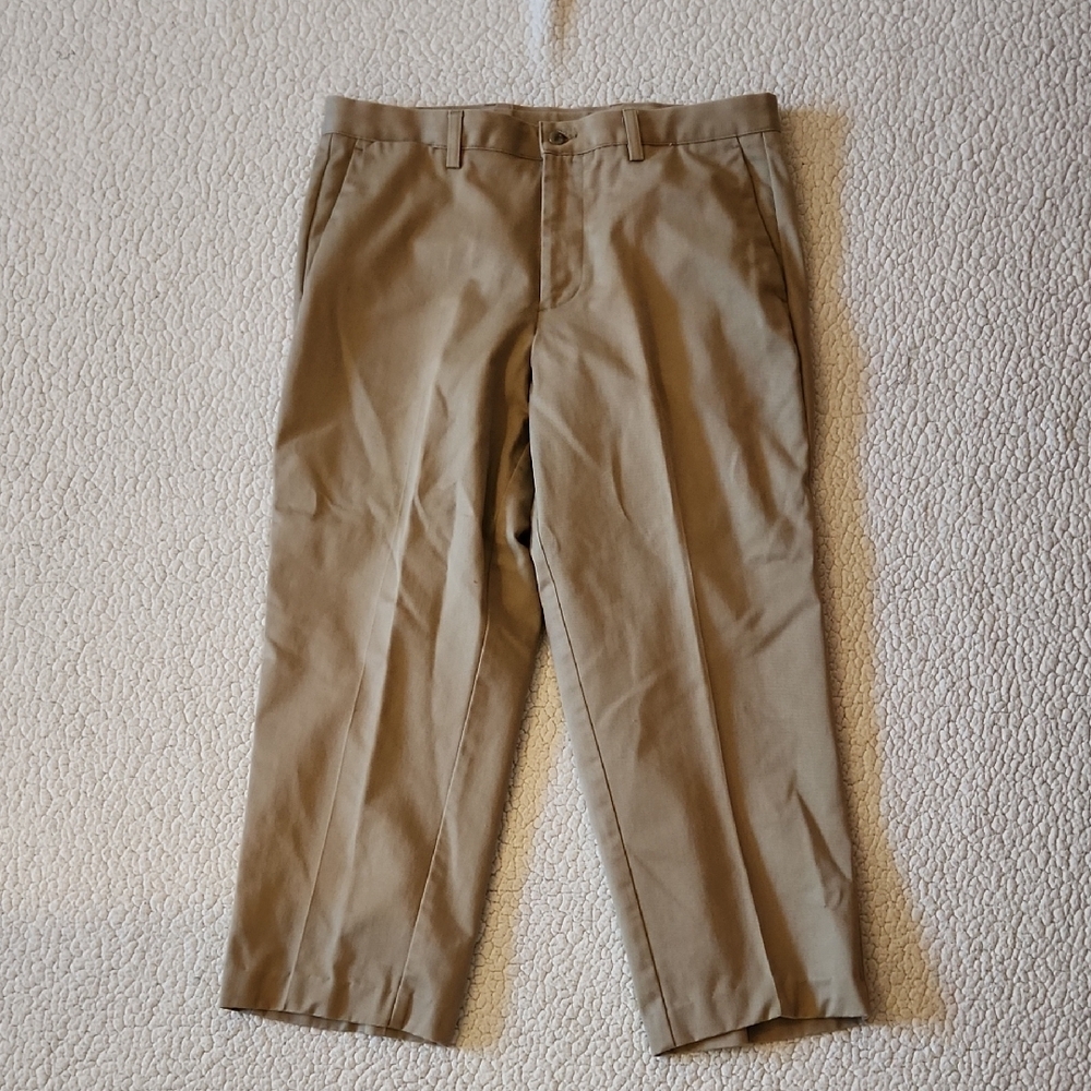 Dockers Individual Fit Stretch Waistband Tag-It Khaki Slacks Minimalist Preppy